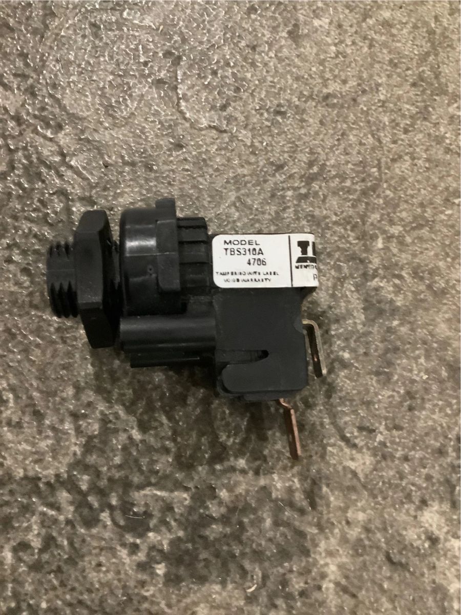 Jacuzzi Air Switch Assembly w/ Nut 7396000